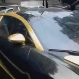 Video: Extremely rare black and gold Bugatti Veyron in London | Fast Cars | Scoop.it