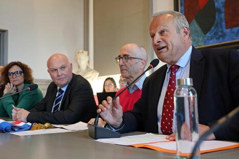 Municipales 2026 &agrave; Mont-de-Marsan. &laquo;&nbsp;La d&eacute;faite, je l&rsquo;assume pleinement&nbsp;&raquo;&nbsp;: Charles Dayot d&eacute;missionne de tous ses mandats | Landes - Conseils municipaux & communautaires | Scoop.it