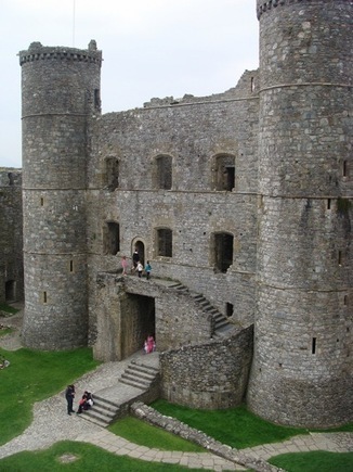 Medieval Castle Layout: A Typical Castle Layout...