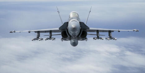Les derniers "Legacy Hornet" quitteront le service actif aux États-Unis en 2030 | DEFENSE NEWS | Scoop.it