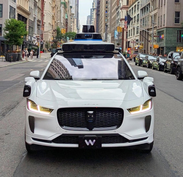 Waymo explains why its robotaxis got stuck during the SF blackout | The Revolution Of The Car Industry | Scoop.it