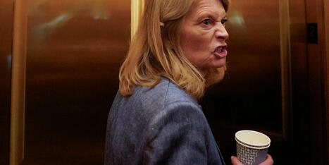 'Awful process': Murkowski bemoans 'frantic' megabill rush after voting for it - Raw Story | Backstabber Watch | Scoop.it