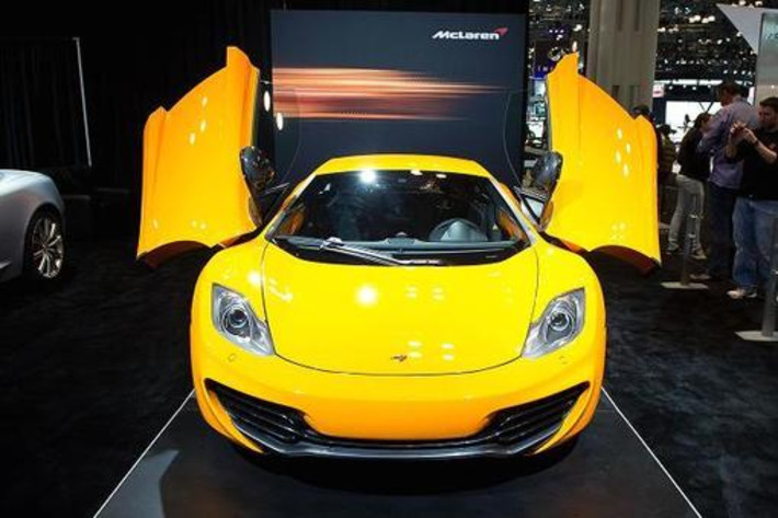 Apple in talks with luxury carmaker McLaren | Business Report - Making A Difference | Scoop.it