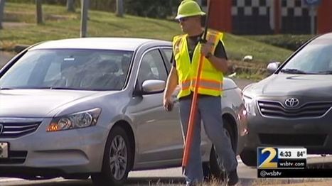 Cops pose as road workers to catch drivers checking their phones | consumer psychology | Scoop.it