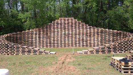 Pallet Stage Made From 600 Pallets @ Back to the Woods #3 | 1001 Pallets ideas ! | Scoop.it