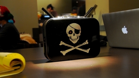 PirateBox - a self-contained mobile communication and file sharing device by David Darts Wiki | Geeks | Scoop.it