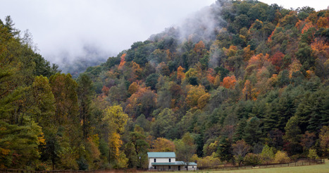 Escape to These Charming Mountain Towns in Virginia Before Fall Ends | Industry 411 - Waste Management | Scoop.it