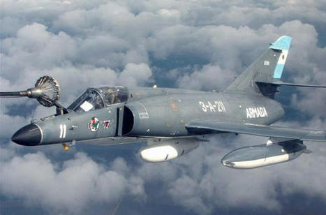 La marine argentine va-t-elle se résoudre à retirer définitivement ses Super Étendard du service ? | DEFENSE NEWS | Scoop.it