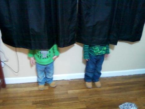 Top 20 des enfants qui jouent super mal a cache-cache | Meilleure revue de presse de l'univers connu | Scoop.it