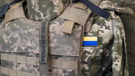Sur le front, l'arm&eacute;e ukrainienne transforme des exosquelettes civils en &eacute;quipements de guerre | DEFENSE NEWS | Scoop.it