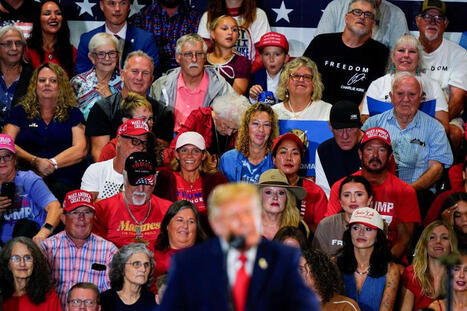 Trump pollster delivers brutal verdict as president tanks his allies: 'Kiss of death' - Raw Story | Backstabber Watch | Scoop.it