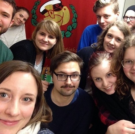 Step aside, selfies, Sweden's snapping 'wefies' | Strictly pedagogical | Scoop.it