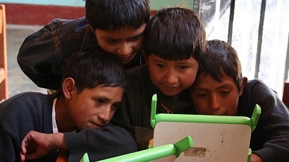 Desigualdades digitales y el modelo 1 a 1 como solución. El caso de One Laptop Per Child Perú (2007-2012) |  | Comunicación en la era digital | Scoop.it