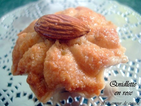 Dziriettes en fleur - gateau algerien aux amandes et miel | Petits gateaux, gateaux algeriens et gateau arabe | Scoop.it