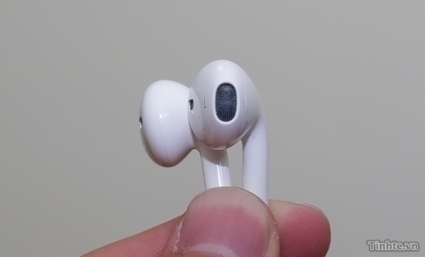 iPhone 5 Headphones Leaked - Apple Redesigns iPhone5 Ear Phones For Better Quality - Geeky Apple - The new iPad 3, iPhone iOS6 Jailbreaking and Unlocking Guides | Apple News - From competitors to owners | Scoop.it