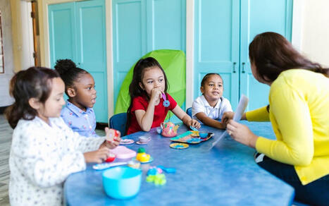 Bilingual milestones in early language development in comparison to monolingual peers | Language Education:  Major Papers and Reports | Scoop.it