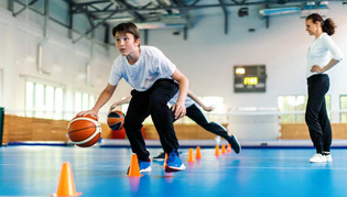 Gymnase vétuste, piscine trop éloignée : dans la moitié des collèges et lycées, le sport n'est pas enseigné correctement | Une semaine d'actu - Newsletter de veille de l'AURH | Scoop.it