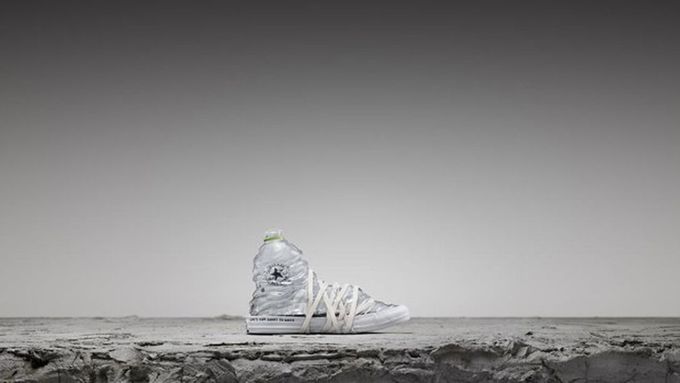 Converse 2025 en plastique