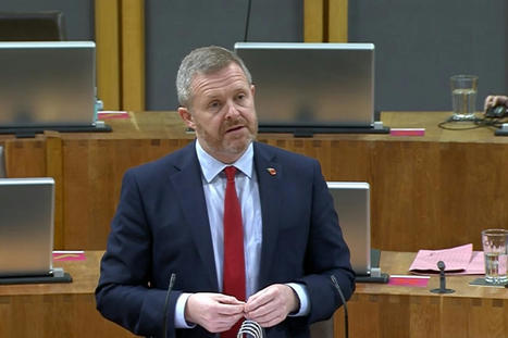 Minister 'still commited to 1m Welsh speakers' after second census in a row shows a fall in numbers | In the news: data in the UK Data Service collection across the web | Scoop.it