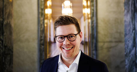 Antti Lindtmanin tuoreessa kirjassa on paljastuksia enemm&auml;n nakuilusta kuin politiikasta | Politiikka | Yle | A1Uutiset | Scoop.it