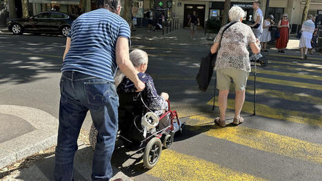 Un quart des Parisiens aura plus de 60&nbsp;ans en 2050&nbsp;: comment adapter la ville &agrave; une population vieillissante ? - Le Parisien | Veille UrbaLyon : Sant&eacute; environnementale & bienfaits du v&eacute;g&eacute;tal | Scoop.it