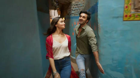 Brahmastra’s Kesariya releases brand new Telugu teaser: Alia Bhatt-Ranbir Kapoor romance to Kumkumala, watch | Entertainment News, | Latest BOLLYWOOD movie news reviews | Scoop.it