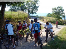 Espace VTT FFC Pays Beaujolais - Pierres Dorées | Tourisme de randonnées                                                                                                                                                                                 & Sports de nature pour les pros | Scoop.it