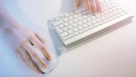 Sharing Experiences Online Makes It Easier To Deal With Cancer | Social Media and Healthcare | Scoop.it