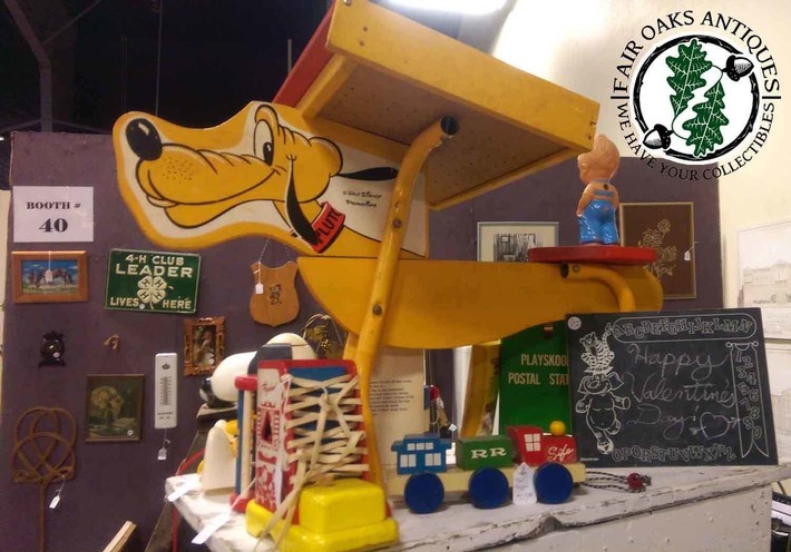 Adorable Vintage Disney Children's Pluto Desk | Antiques & Vintage Collectibles | Scoop.it