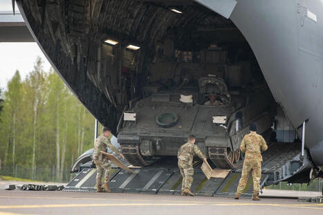 U.S. Army deploys M2A4 Bradley fighting vehicles to NATO’s eastern flank | DEFENSE NEWS | Scoop.it