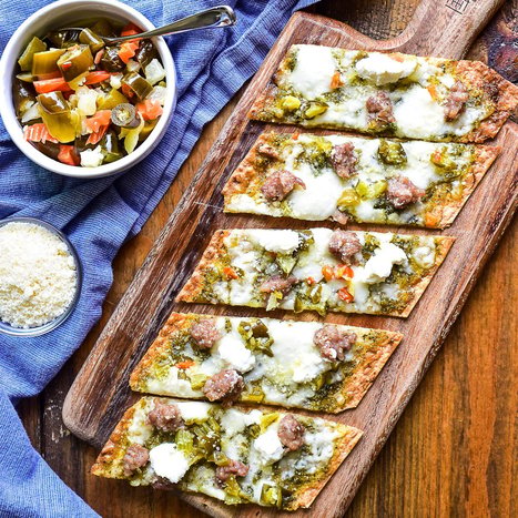 Sausage Ricotta Flatbread Pizza &ndash; | foodSenses | Scoop.it