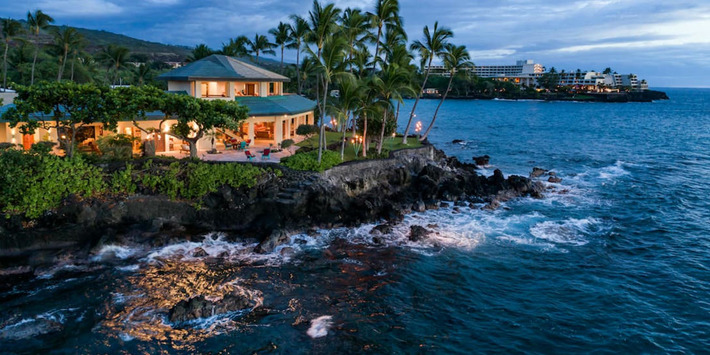 Four-House Waterfront Compound Built Like Private Resort on Hawaii’s Big Island - Mansion Global | Real Estate Report | Scoop.it