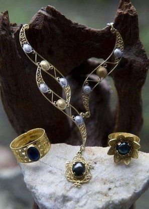 Des bijoux en or qui en font voir de toutes les couleurs | Les Gentils PariZiens | style & art de vivre | Scoop.it