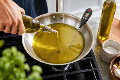 Huile d&rsquo;olive vierge extra : Acta Scientific d&eacute;monte le mythe du danger &agrave; la po&ecirc;le et fixe la bonne temp&eacute;rature de cuisson | CORPS GRAS | Scoop.it