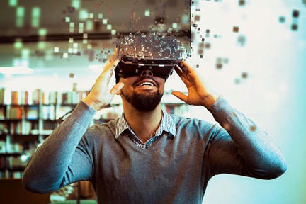 Applying the Equity Lens to AR/VR in Higher Education | gpmt | Scoop.it