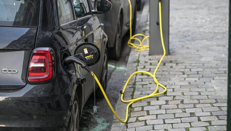 Batteries&nbsp;: la France n'utilise pas toujours les brevets fran&ccedil;ais et se fait parfois doubler par l'Asie, selon le CNRS - interview de Patrice Simon, chercheur - le 8/12/2025 | Revue de presse | Scoop.it