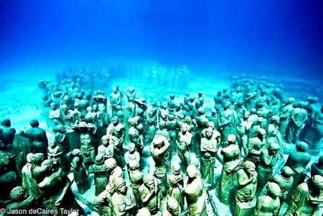 L'histoire des Antilles et de l'Afrique: Underwater Sculpture Honoring Africans Thrown Overboard...during the slave trade ....(3 centuries !) | Chronique des Droits de l'Homme | Scoop.it