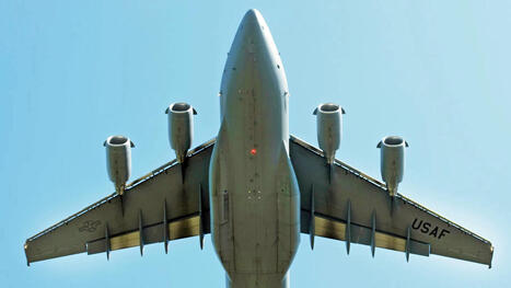 The Unusual Asymmetry Of The C-17 Globemaster III | DEFENSE NEWS | Scoop.it