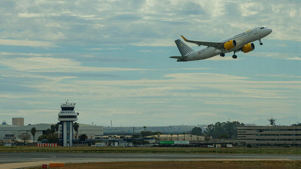 El aeropuerto de Sevilla vuelve a cifras prepan...