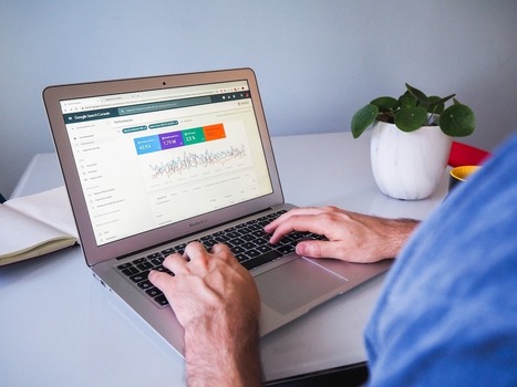 JMIR - Global Infodemiology of COVID-19: Analysis of Google Web Searches and Instagram Hashtags | Rovetta | Hésitations Vaccinales: Observatoire HESIVAXs | Scoop.it