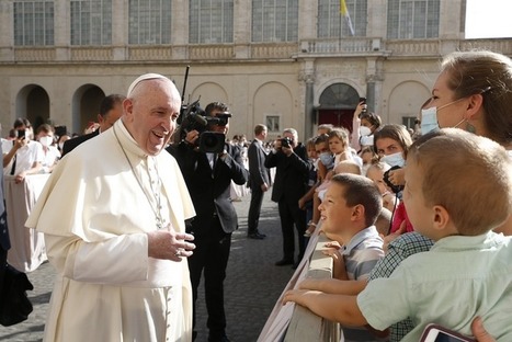 Pope Francis urges government leaders to listen to protestors - AmericanMagazine.org | Anon Hades | Scoop.it