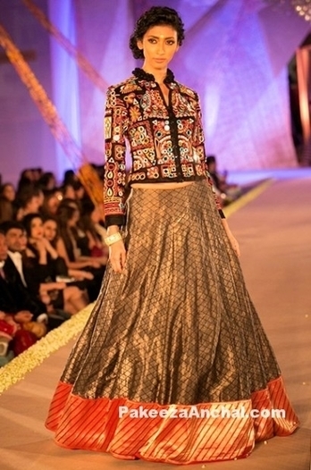Modern style Regal Thread Collection 2016 by Manish Malhotra | Indian Fashion Updates | Scoop.it