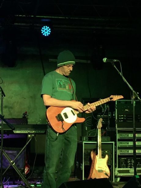 mark dobis eruption van halen | mark dobis guitarist | Scoop.it