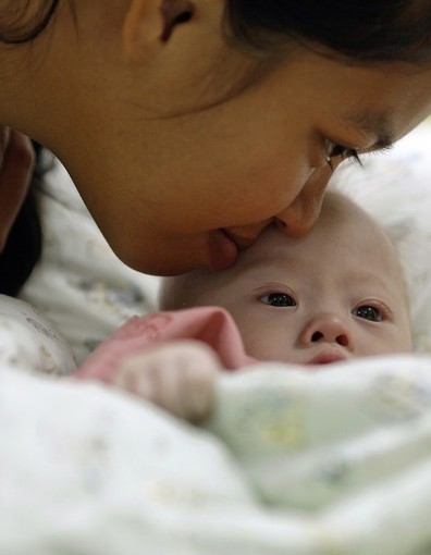 M&egrave;res porteuses : les d&eacute;rives en question | Bio&eacute;thique & Procr&eacute;ation | Scoop.it