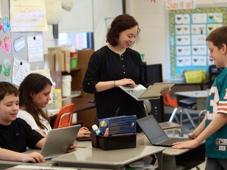 Teachers turn to Twitter to talk tech | TechTalk | Scoop.it