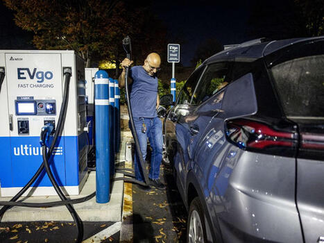 Trump iskee nyt s&auml;hk&ouml;autojen latureihin &ndash; Uhkaa halvaannuttaa latausverkoston kehityksen | 1Uutiset - Lukemisen t&auml;hden | Scoop.it