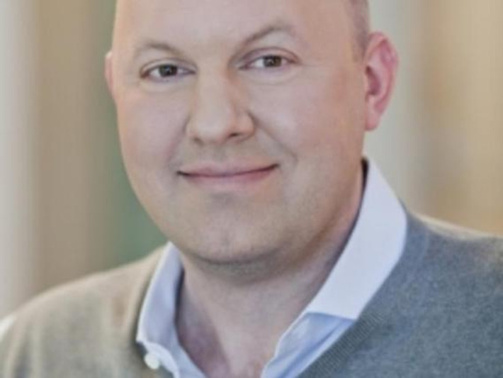 ​Marc Andreessen on Warren Buffett: Old white guy who doesn't get tech - CNET | Wealth Management Report - Living Your Dreams | Scoop.it