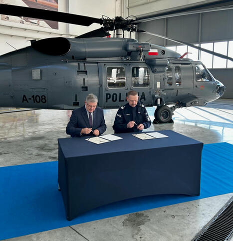 PZL Mielec Delivers S-70 Black Hawk helicopter to the Polish National Police | DEFENSE NEWS | Scoop.it