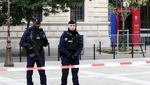 Pariisin veriteosta epäillyllä oli takanaan pitkä ura poliisin tiedustelupalvelussa – ranskalaismedia: "Hän menetti itsehillintänsä" - MTVuutiset.fi | 1Uutiset - Lukemisen tähden | Scoop.it