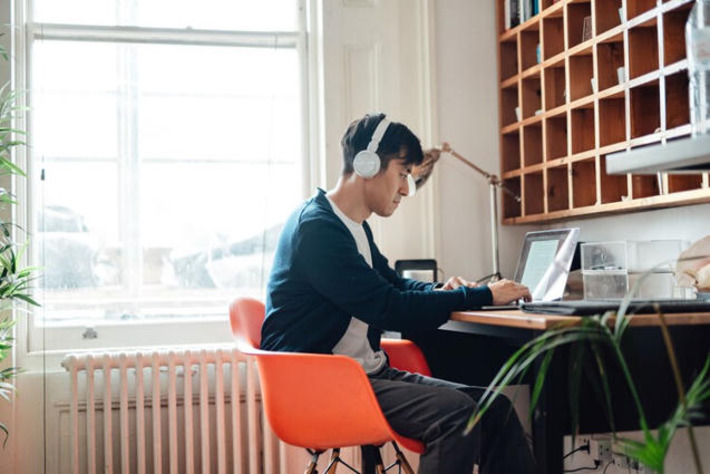 Having Trouble Focusing With ADHD? Try This Simple Hack to Avoid Distractions | The Health Report | Scoop.it